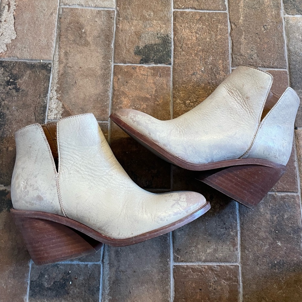 Frye Serena new cut out booties